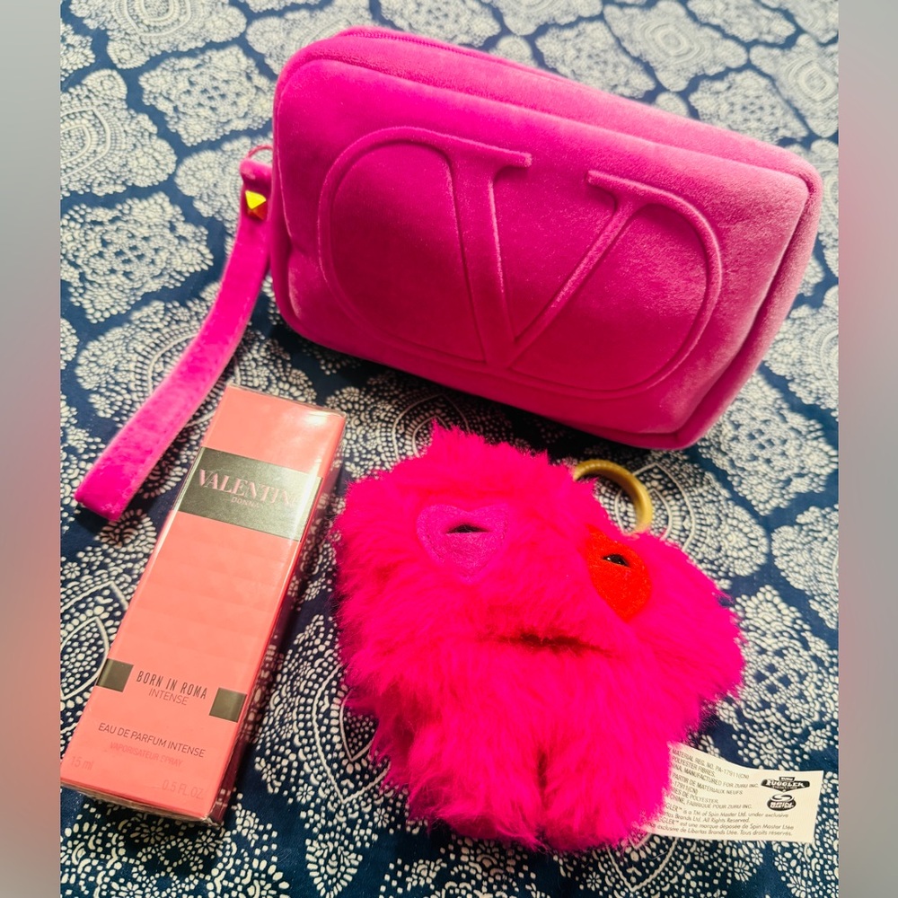 Valentino Garavani Cosmetic Bag Set